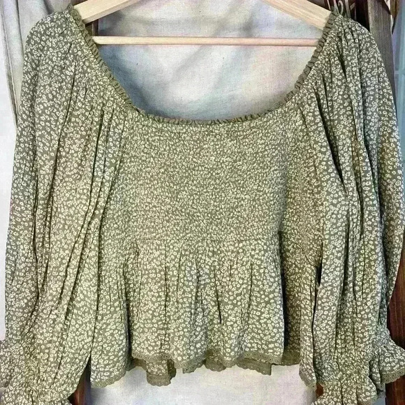 NWT FREE PEOPLE Brittnee Print Smocked Peplum Top Size S - Picture 6 of 6